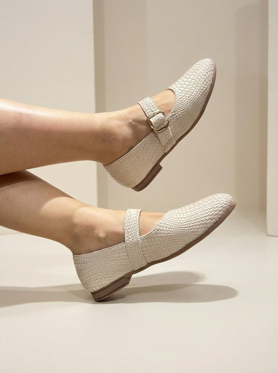 Baletas Mary Jane Tejidas con Hebilla Dorada, Flats – Negro / Beige / camel