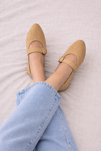 Baletas Mary Jane Tejidas con Hebilla Dorada, Flats – Negro / Beige / camel