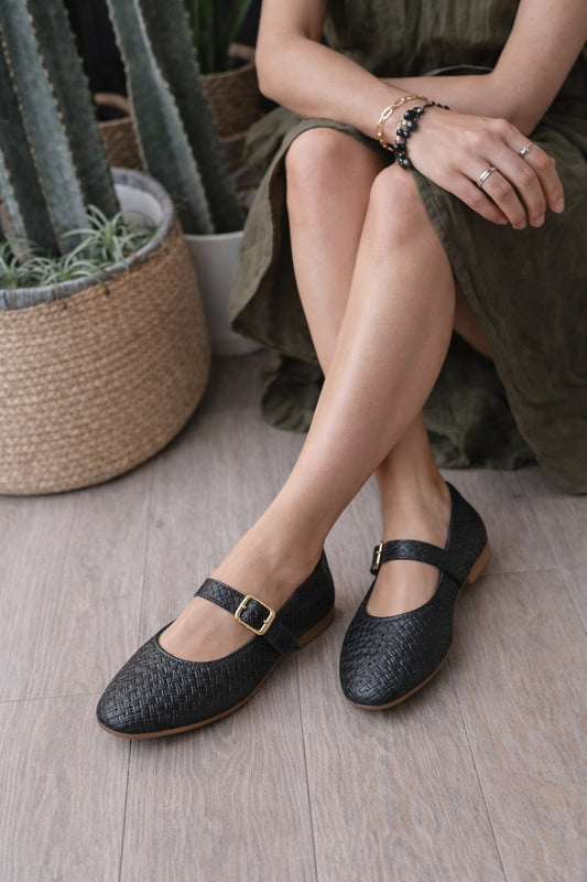 Baletas Mary Jane Tejidas con Hebilla Dorada, Flats – Negro / Beige / camel